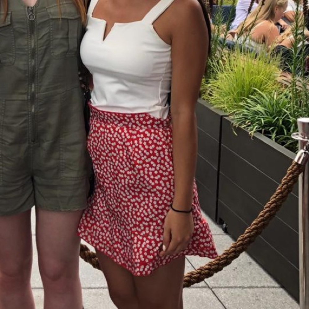 Red floral mini